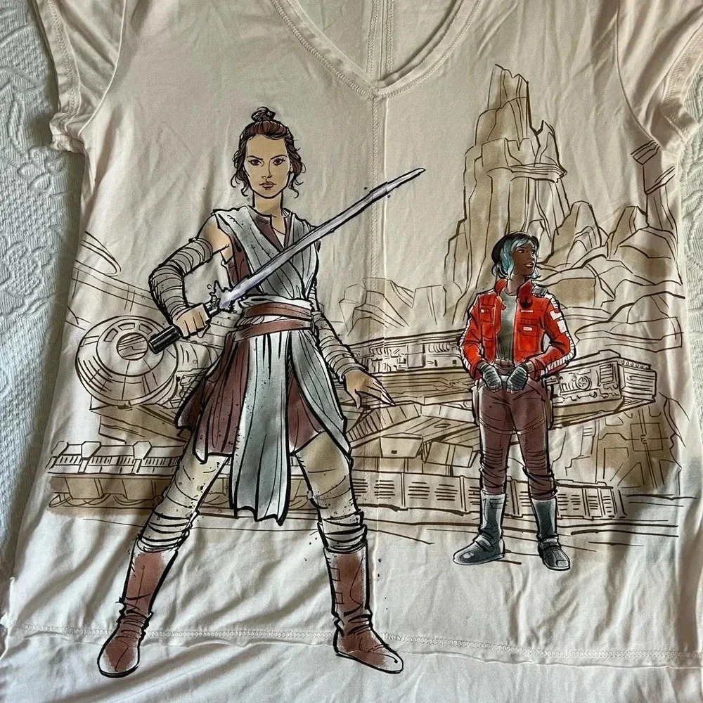 Star Wars Women’s Tshirt Size Small - Picture 5 of 7